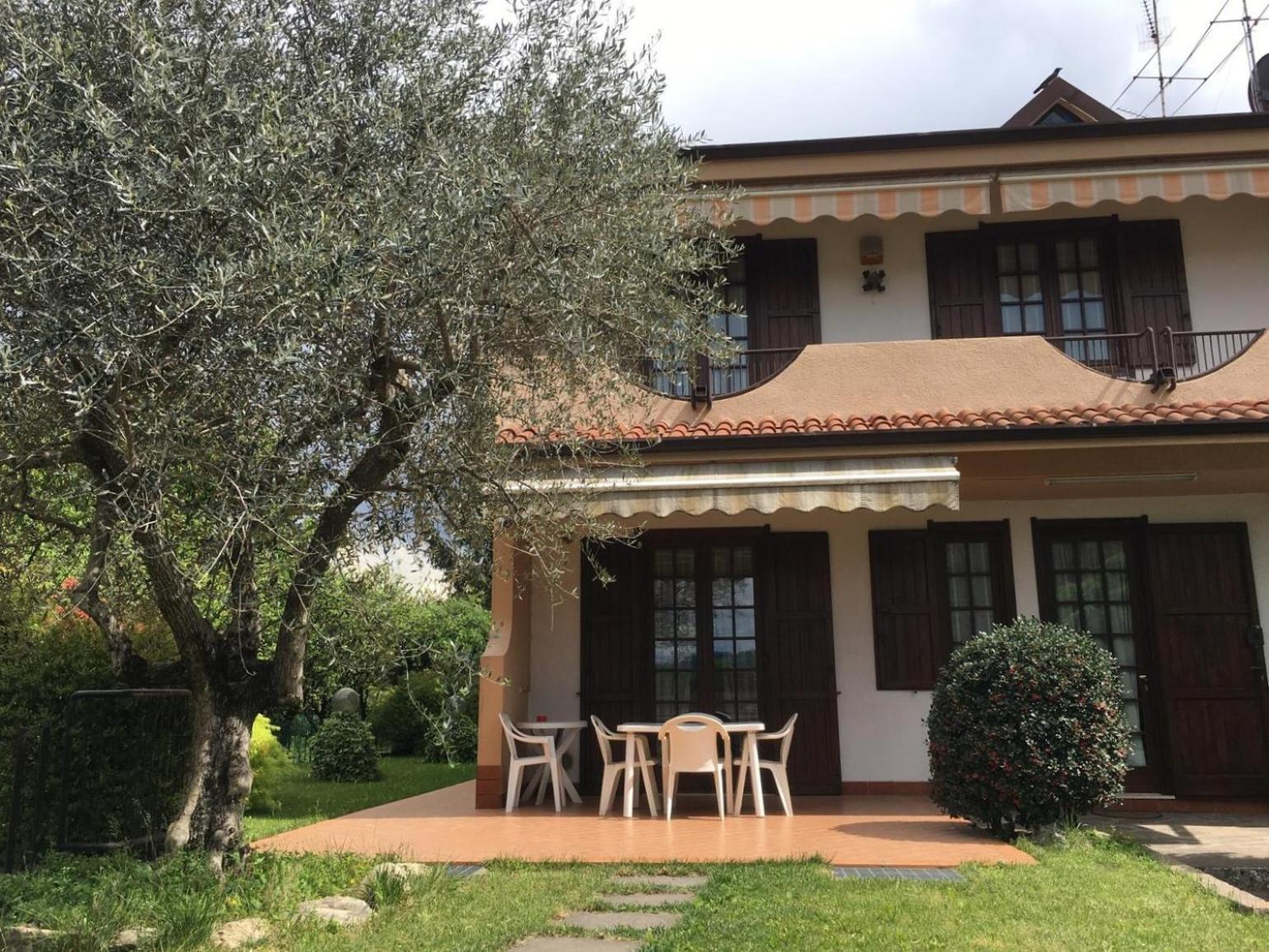 Villa Luisa Gorle Екстер'єр фото